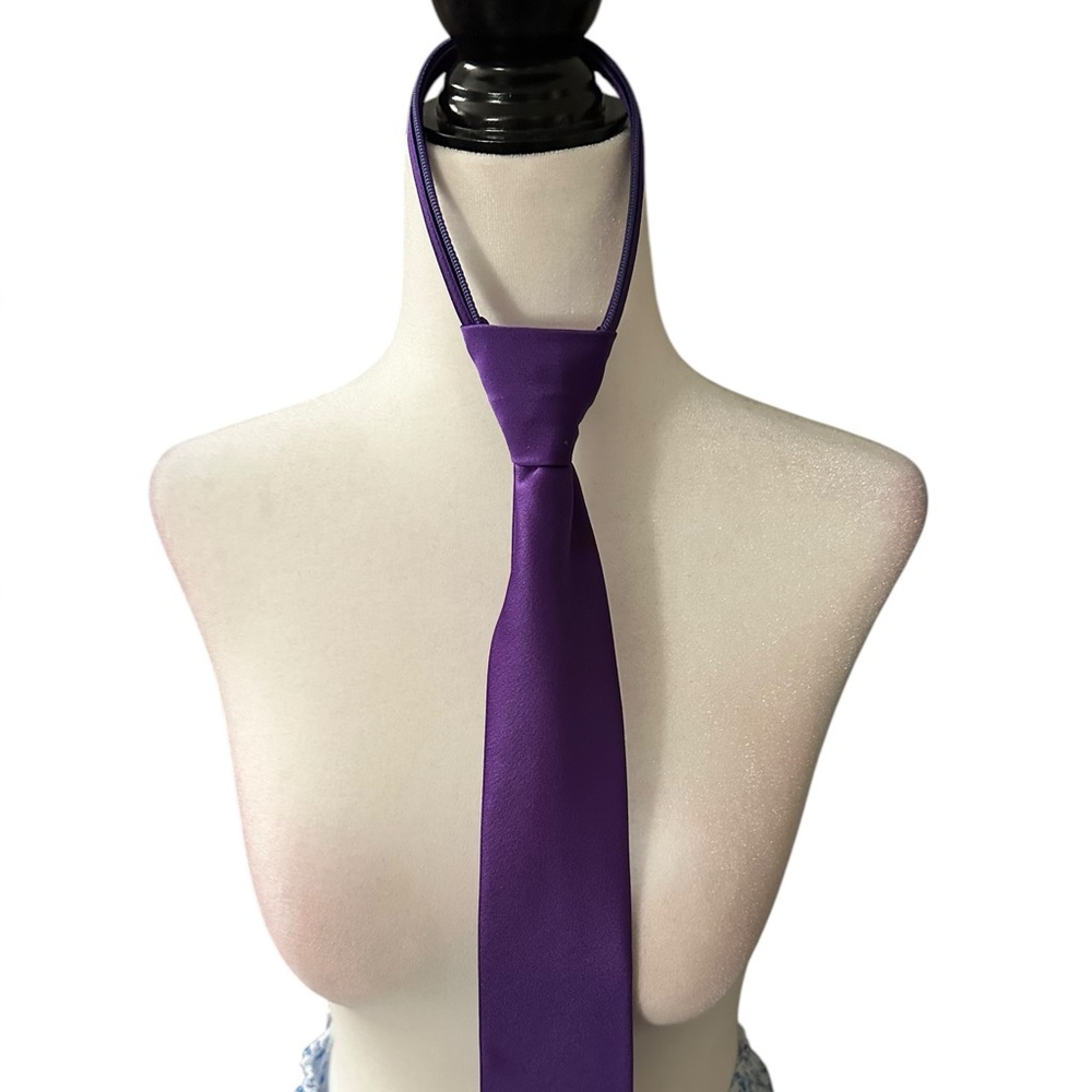 EUC boys, zipper, Elegant Purple Necktie